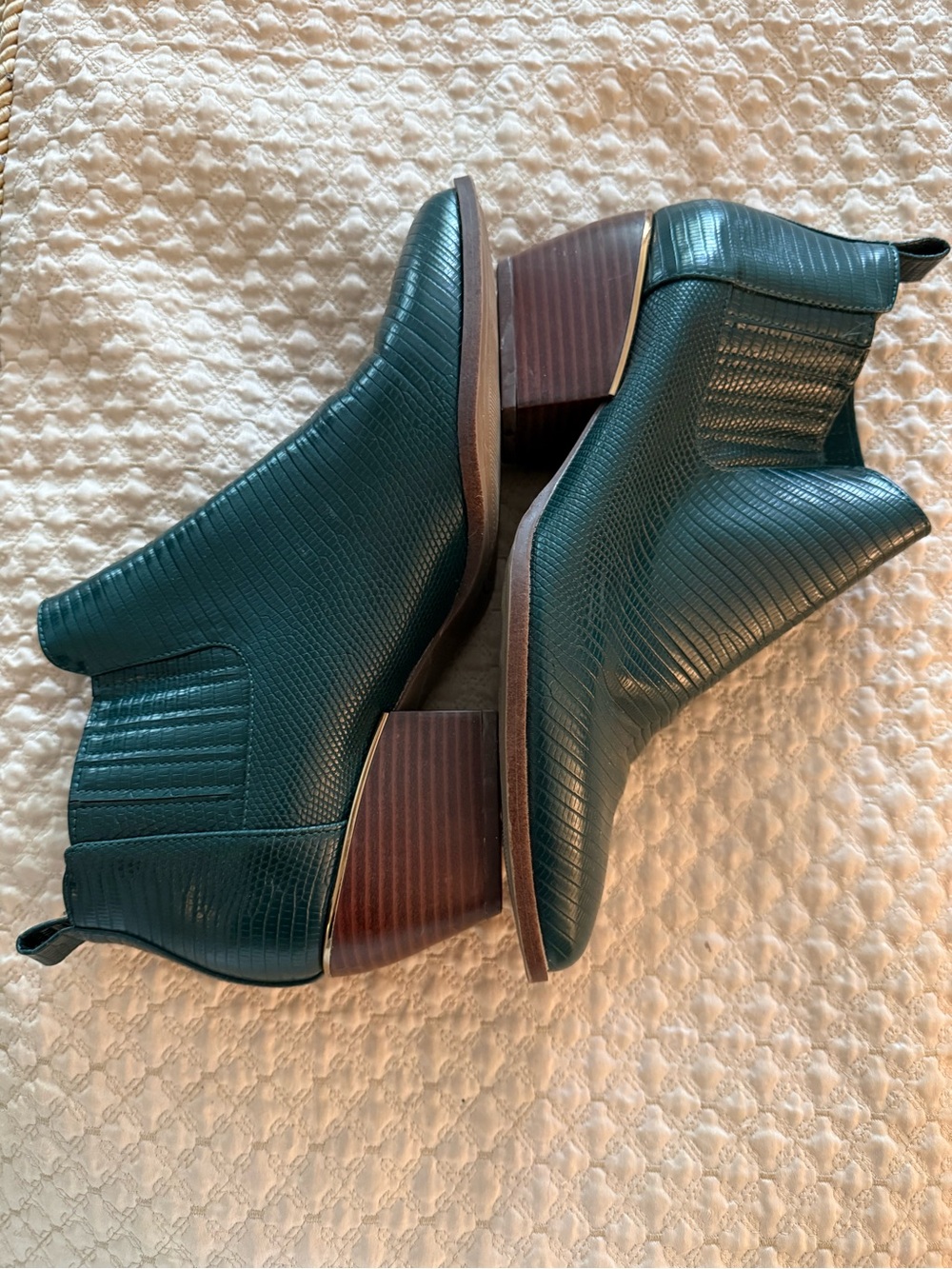 Like New New Direction Green Lizard Texture Booties - Women's Ankle Boots